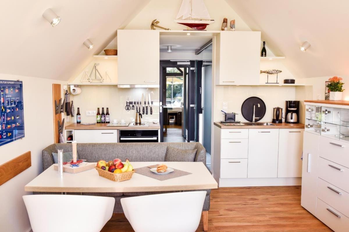 Windstaerke 9 Villa บือซุม ภายนอก รูปภาพ